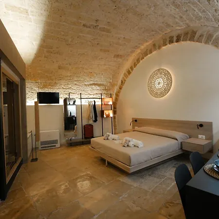 Myra Bed & Pensión 3*