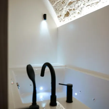 Myra Bed&spa Bari